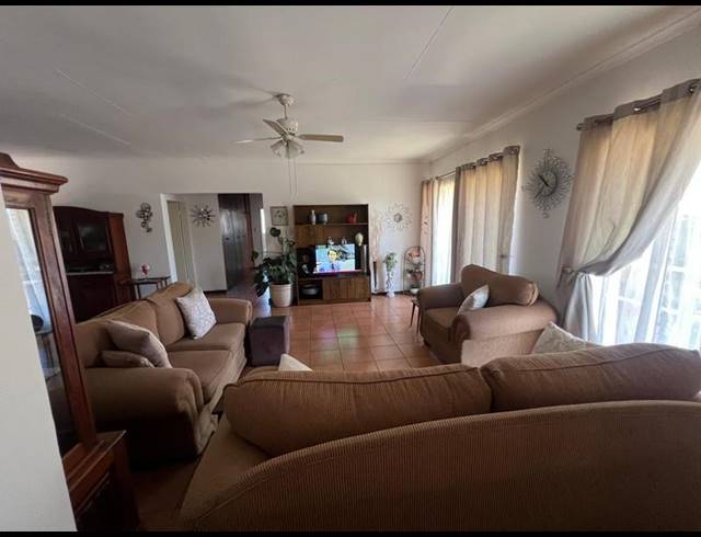 3 BEDROOM APARTMENT FOR SALE IN GREENHILLS